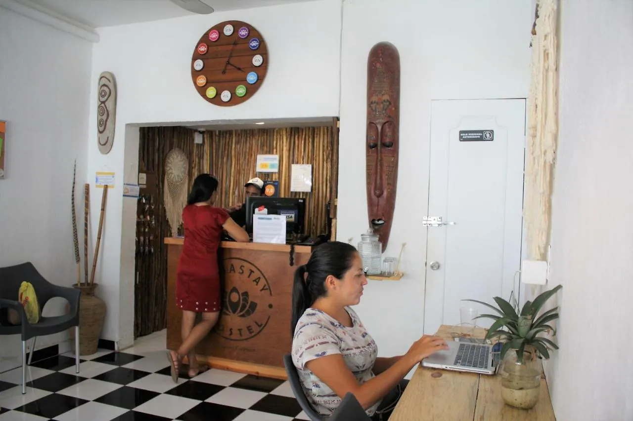 Namastay Hostel 신데 델 카르멘